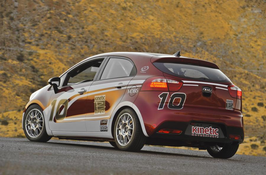  Kia Rio B-Spec Racer 2011 года  (фото 21 из 25)